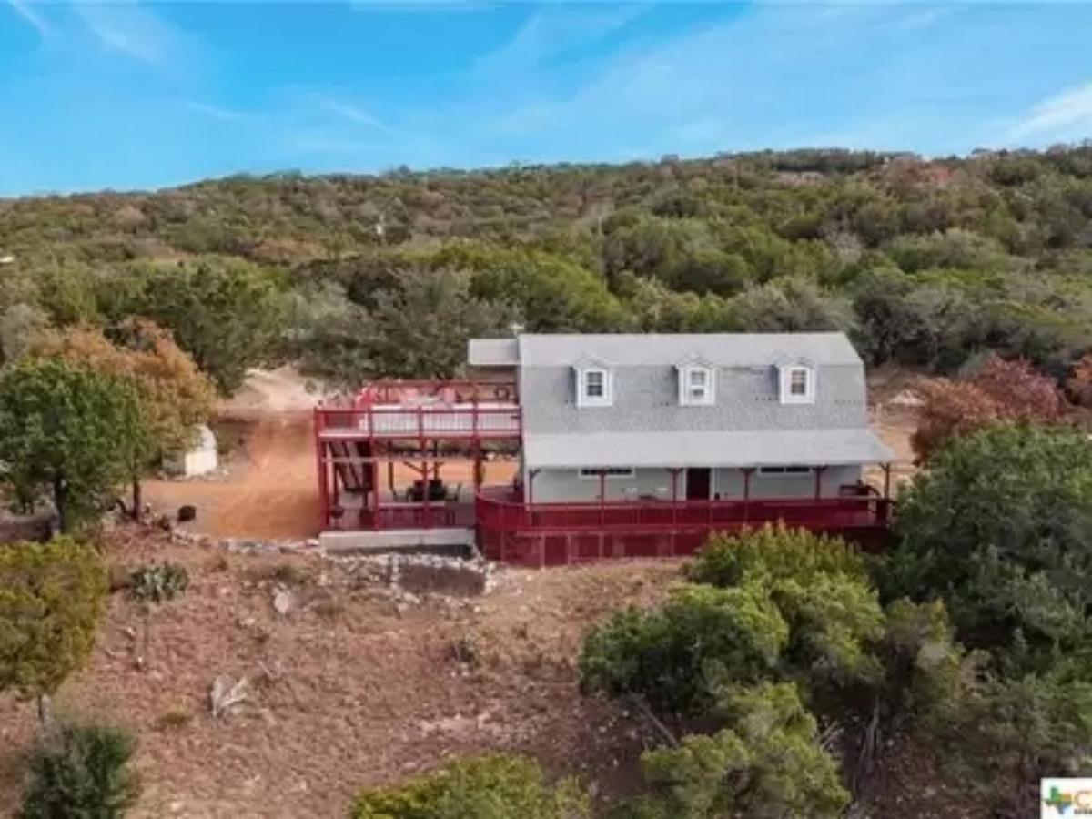 Entire 2Br 2Ba Hilltop View Home Sleeps 8 Pets 4 Acres Jacuzzi Central Ac Kingbeds Free Wifi-Parking Kitchen Washerdryer Starry Terrace Two Sunset Dining Patios Grill Stovetop Oven Fridge Onsitewoodedhiking Wildlife Coveredpatio4Pets & Birds Singing! Marble Falls Exterior foto